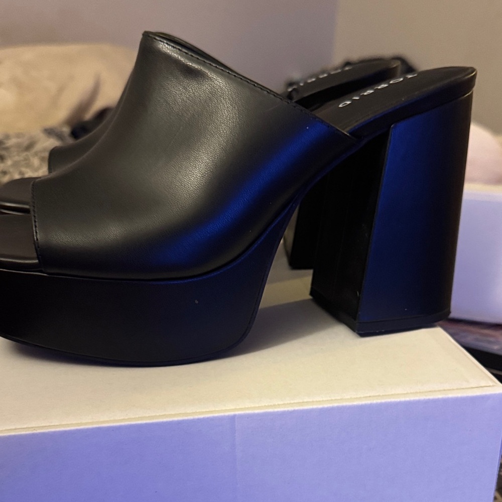 torrid Black Platform Mule Clogs - Picture 3 of 4